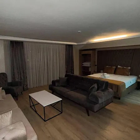 Point 酒店 马尔马里斯
